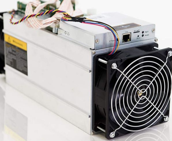 Bitmain Antminer S9 Bitcoin Miner + Bitmain APW3++ Netzteil 1600W